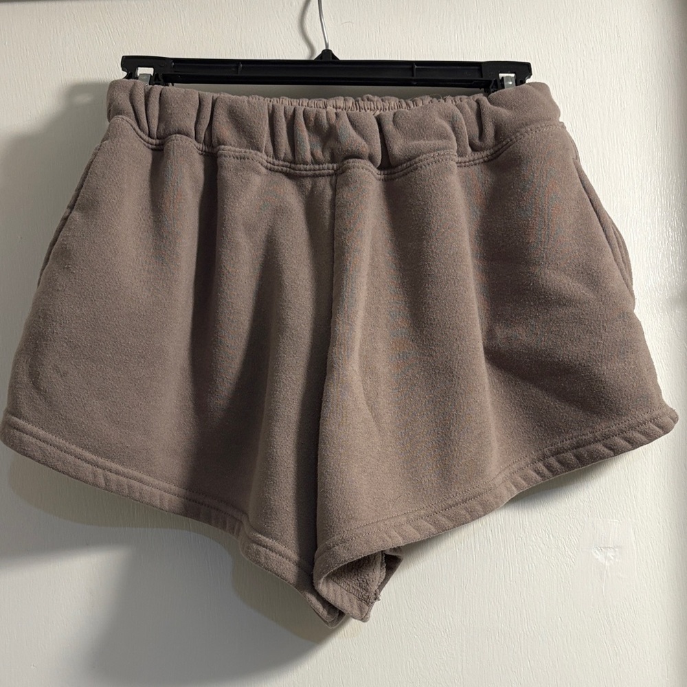Women's Athletic Fleece Shorts in Taupe